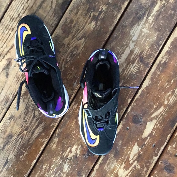 King Griffey’s - Picture 2 of 5